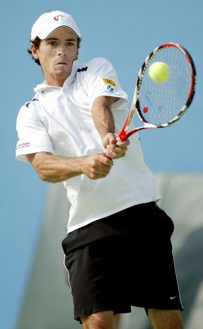 Alun Jones; ALEX LEE/AFP/Getty Images