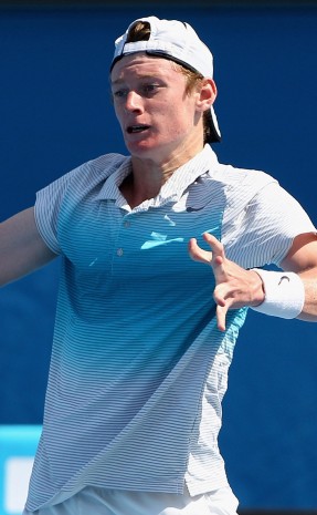 Blake Mott; Robert Prezioso/Getty Images