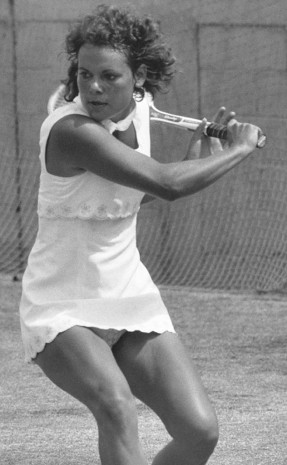 Evonne (Goolagong) Cawley